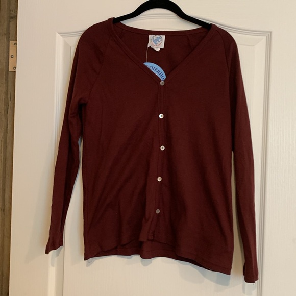 NWT Maternity size small ( or medium?) maroon button up cardigan - Picture 2 of 5